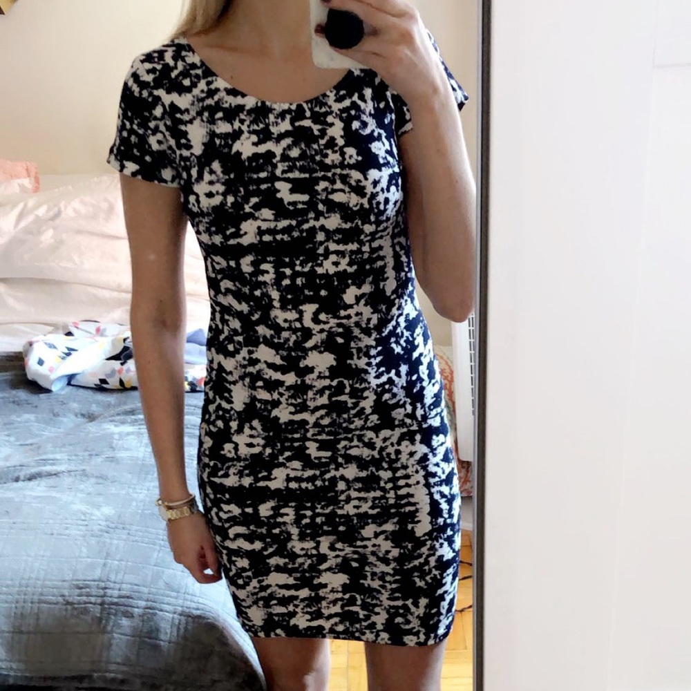 Navy/White Pattern Dress - Picture 4 of 4